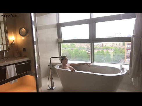 ❤️ Ogromna laska namiętnie waląca sobie cipkę w łazience ️ Super sex at pl.marketapp.top ❌❤